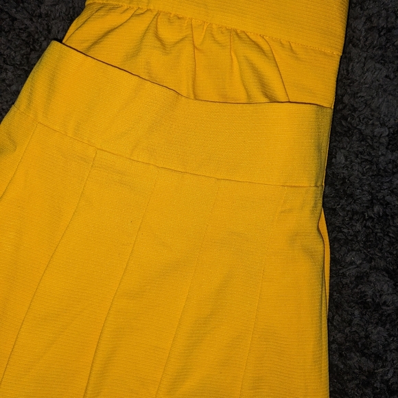 Gucci 2007 knee length yellow skirt - Picture 7 of 8